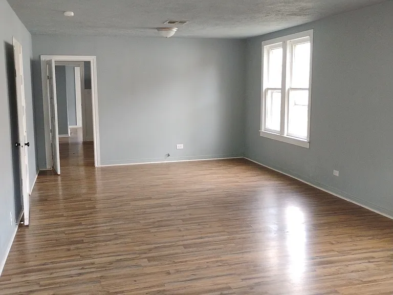 327 W Ella Ave — Photo 8
