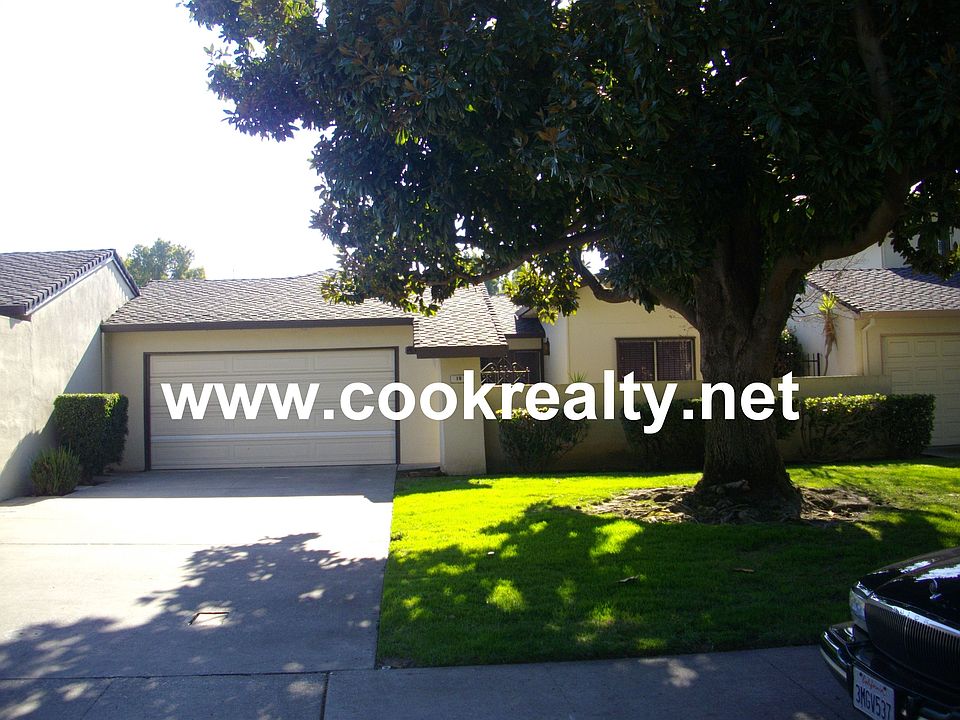 1st image of 19 Lundy Ct