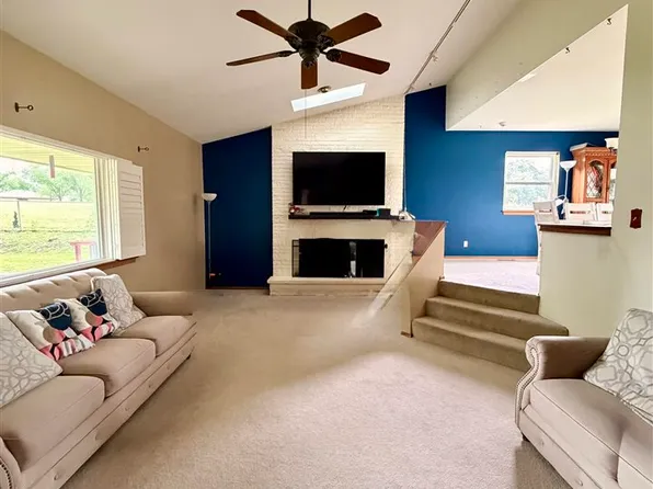 1500 Dover Dr, Ponca City, OK 74604