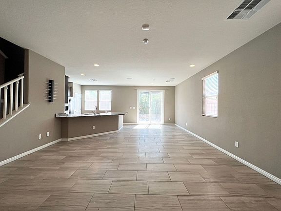 3rd image of 11348 McKinney Falls St