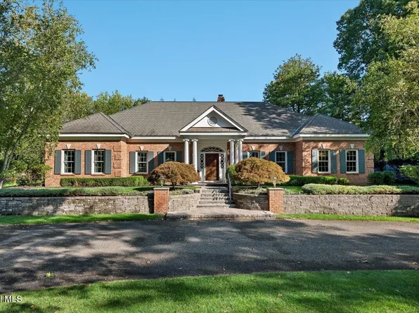 44 Turner Lane, Loudonville, NY 12211