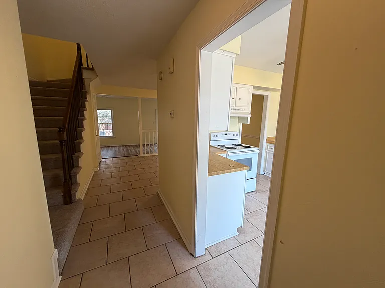 4223 Morgate Ln — Photo 9