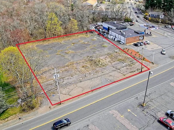 383 Quincy St, Brockton, MA 02302