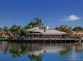 471 Alamanda Dr, Hallandale, FL 33009