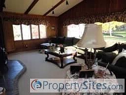 3rd image of 2 Knollwood Dr