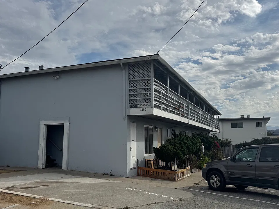 1286 La Jolla Ave #1