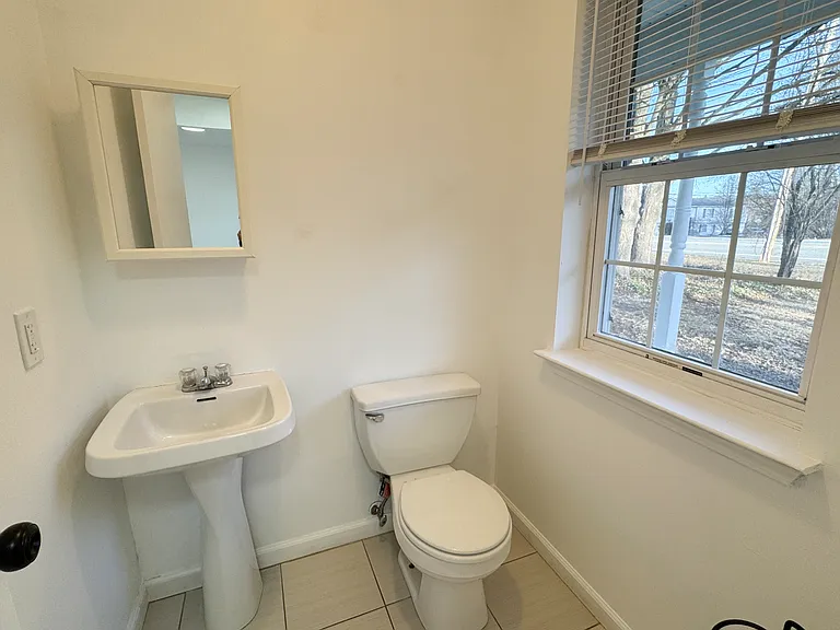 409 Kings Hwy — Photo 23