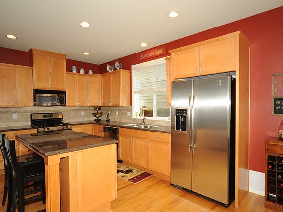 4th image of 432 191st St SW