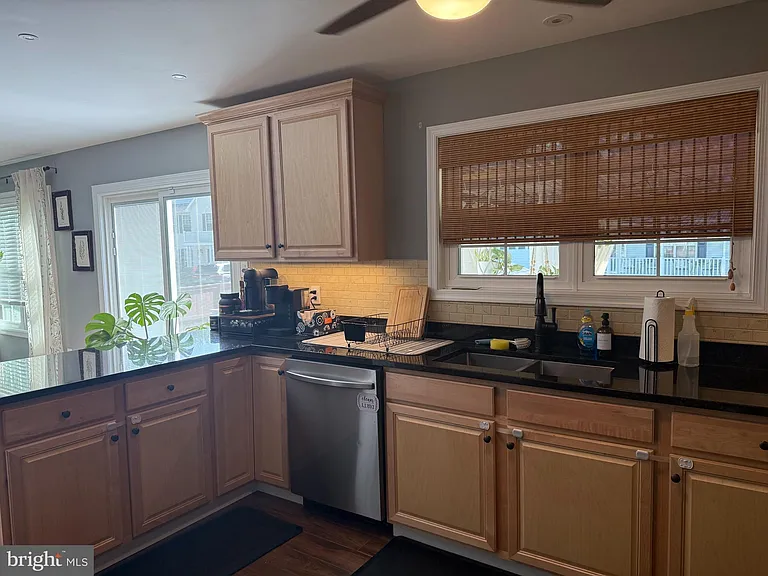 36 Dorothy Ln — Photo 16