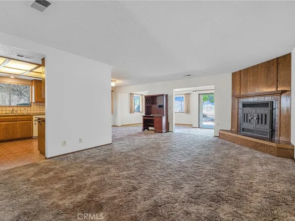 13375 Riverview Dr, Victorville, CA 92395
