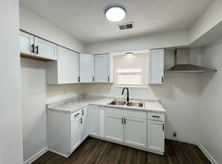 2079 Laverne Ct #Z4, Lexington, KY 40511