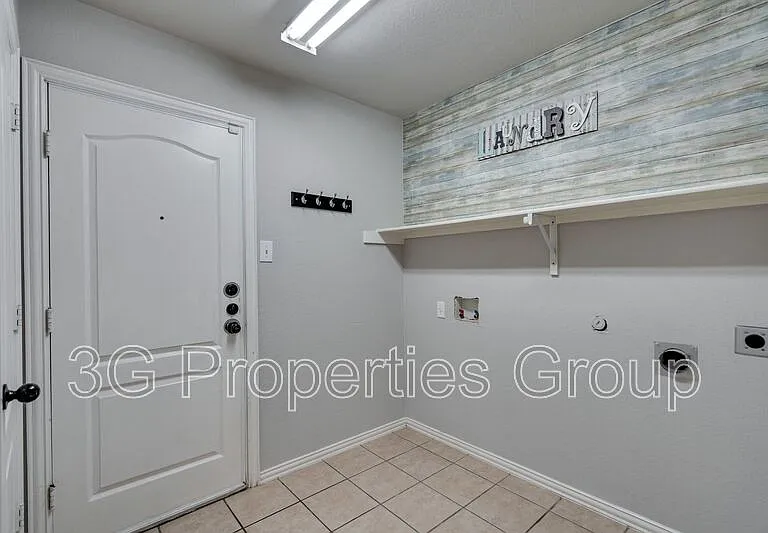 2348 Morning Dew Dr — Photo 8