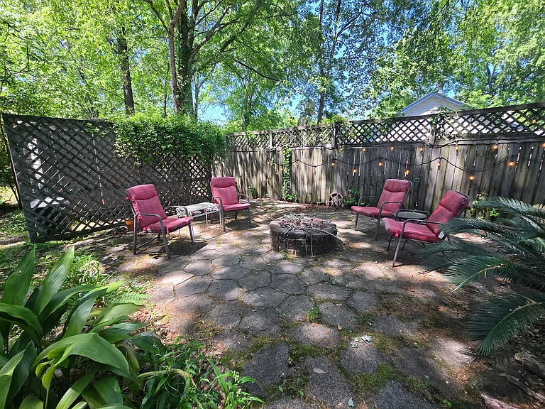 379 Felder Ave — Photo 24