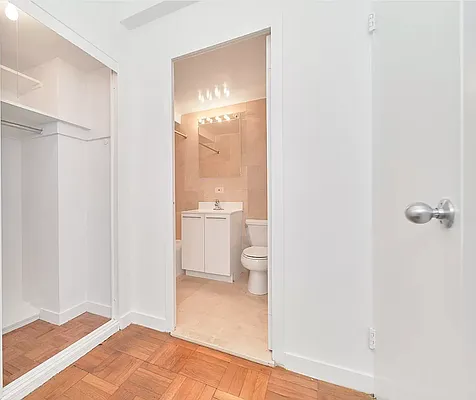 Rented by Living New York | media 13