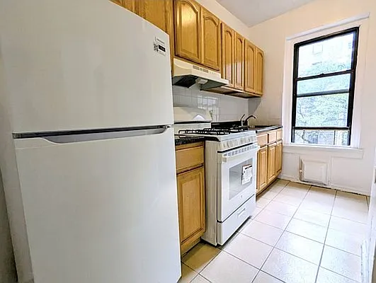 Kitchen, photo 1