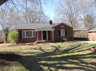 818 Hampton St, Shelby, NC 28152