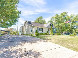 650 Woodville Rd, Mitchell, IN 47446