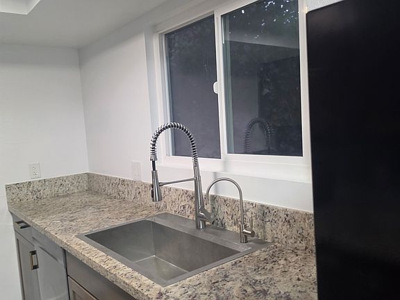 3rd image of 515 Fein Ave #3