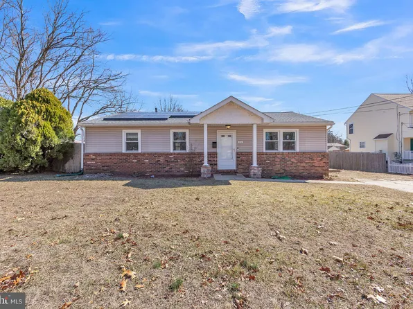 132 E Taunton Ave, West Berlin, NJ 08091