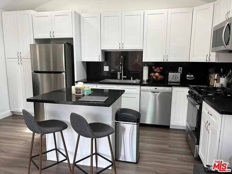 12512 Rubens Ave — Photo 2
