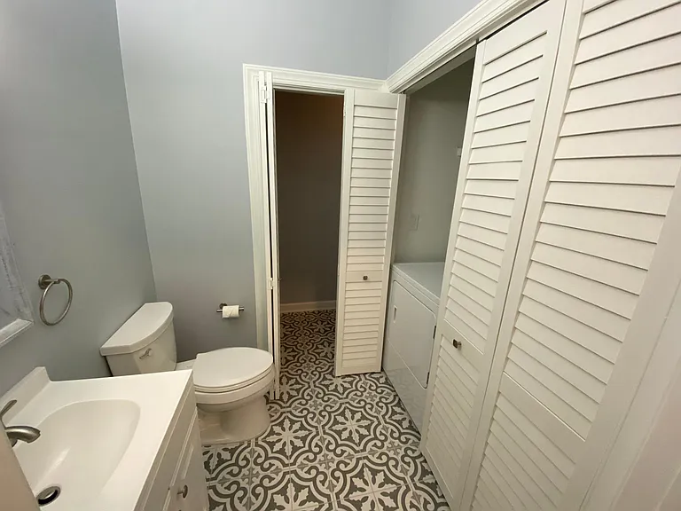 200 S Dawson St — Photo 12