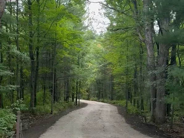 403 W Wackerly Rd, Sanford, MI 48657