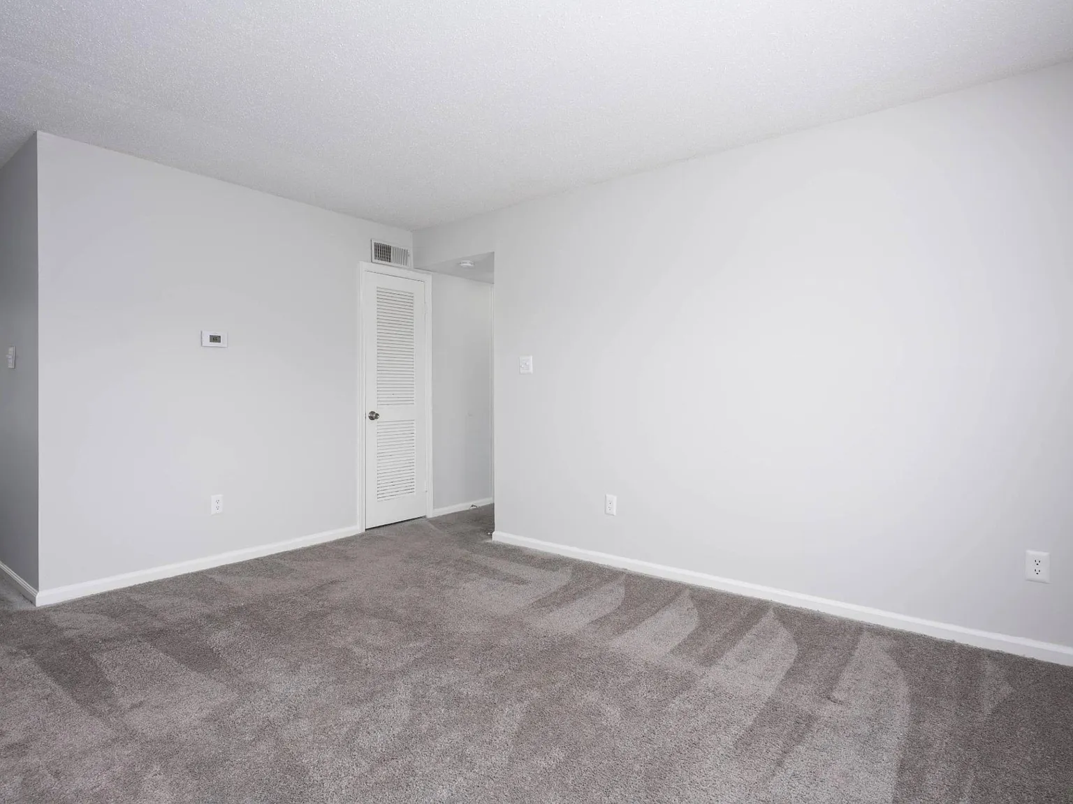 Countryside Villa Apartments — Photo 2