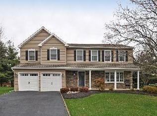 15 Sterling Dr, Horsham, PA