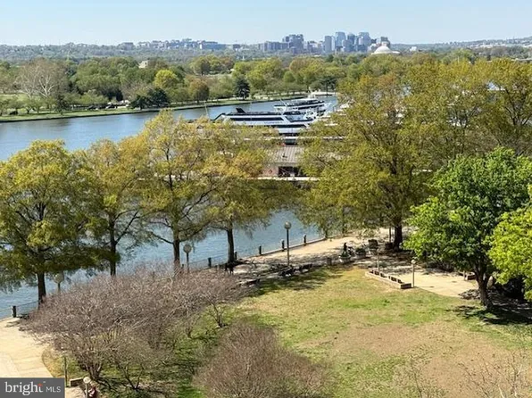 1425 4th St SW APT A714, Washington, DC 20024