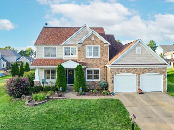 1461 Cornerstone St SW, Hartville, OH 44632