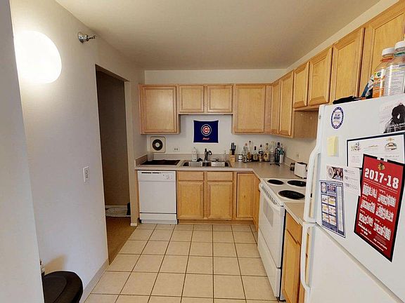 5th image of 1250 N La Salle Dr APT 1213