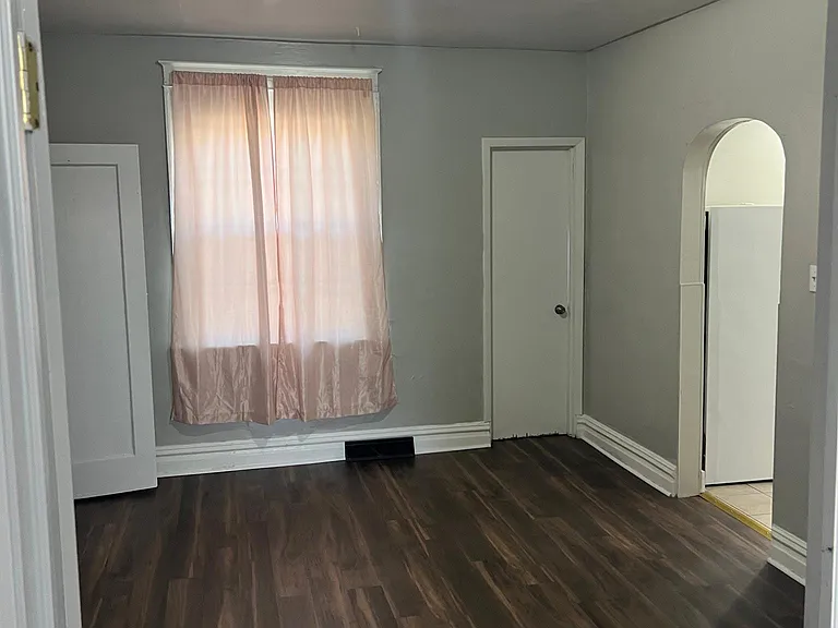 1852 Ringwalt St #1 — Photo 5