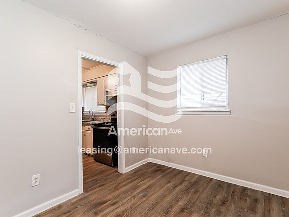 474885_005_dining_room_5.jpg