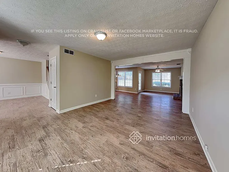 3925 Riversong Dr — Photo 5