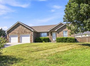 1595 Roanoke Dr, Warrensburg, MO 64093