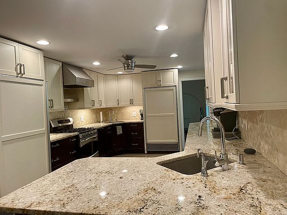 2nd image of 23 Conforti Ave