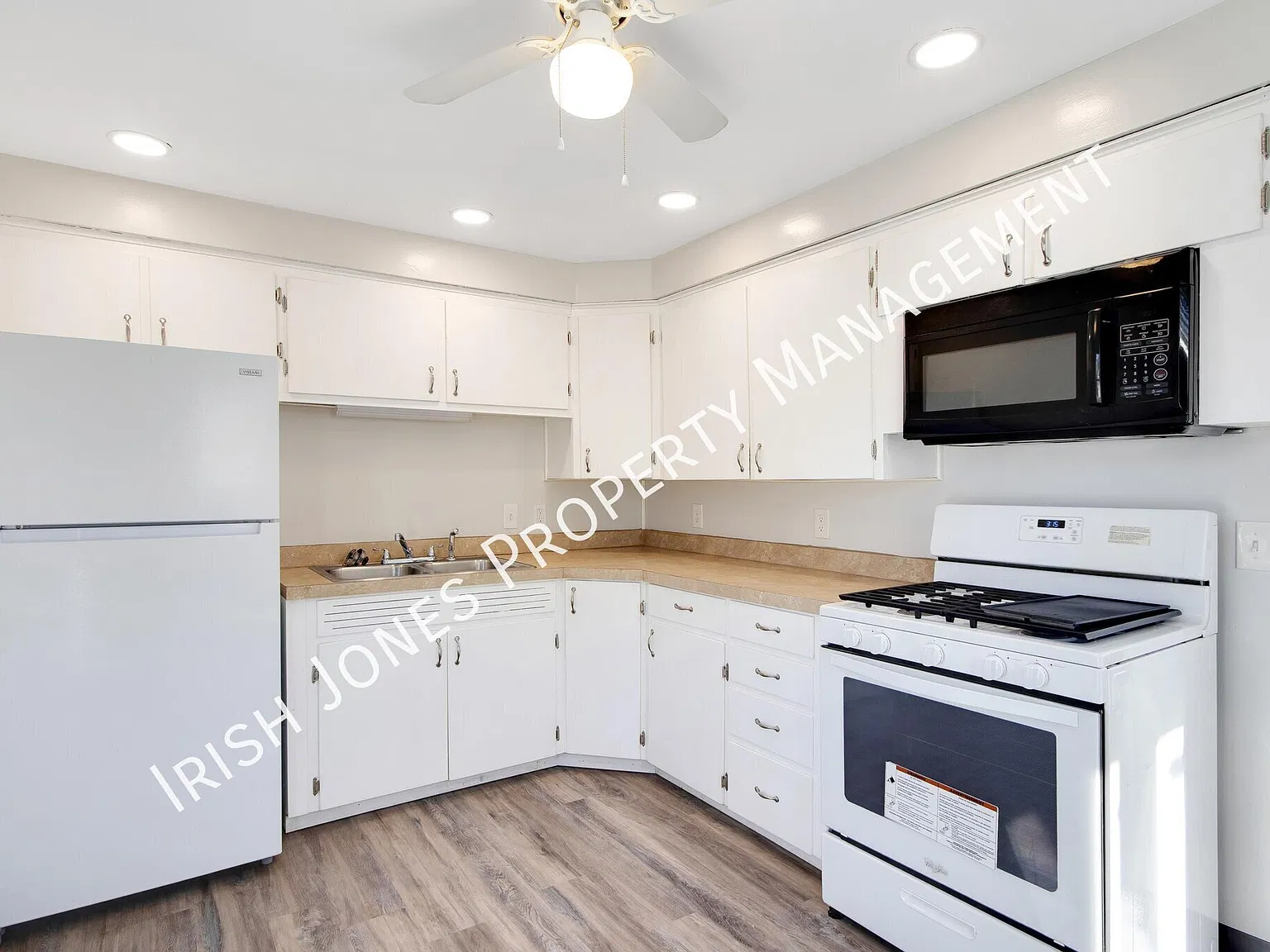 2 bed, 810 sqft, $1,200 — Photo 3