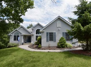 7180 Glenwood Dr, East Stroudsburg, PA