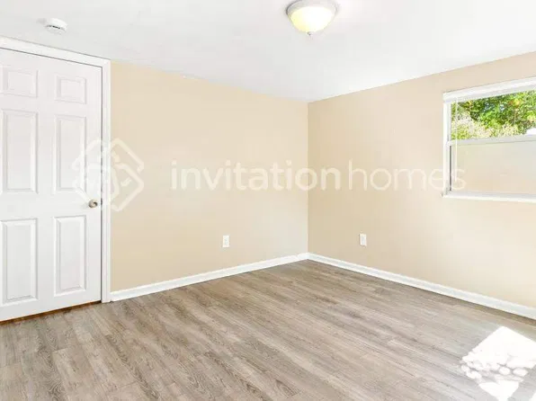 924 Brookwood Dr S, Saint Petersburg, FL 33707