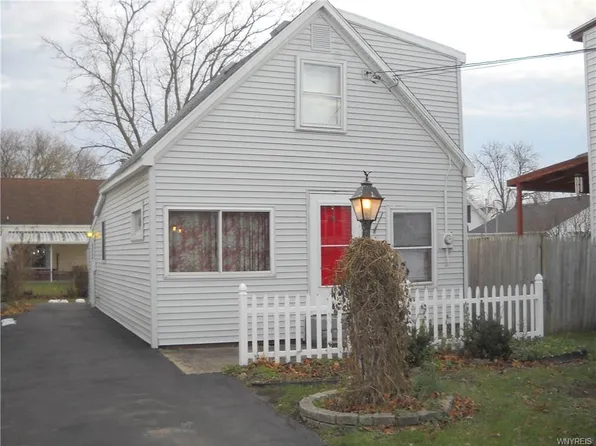 111 17th Ave, North Tonawanda, NY 14120