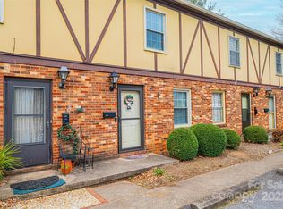 1335 12th Street Dr NW APT 15, Hickory, NC 28601