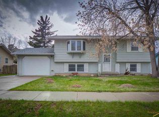 3515 Michigan Ave, Rapid City, SD 57701
