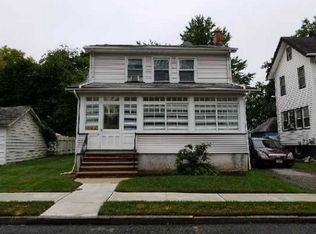 11 Grant Ave, East Orange, NJ 07017