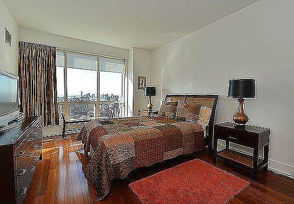 4th image of 350 W 42nd St APT 37E