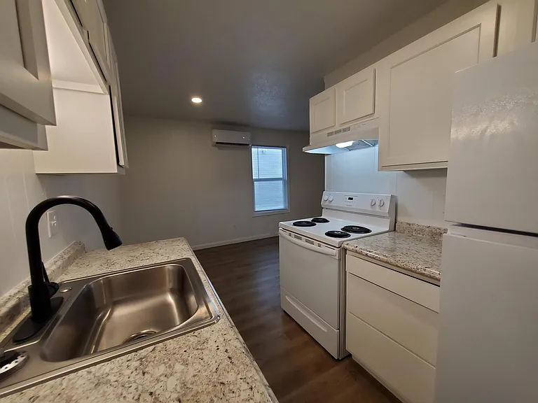 822 Carolina Dr #609 — Photo 6
