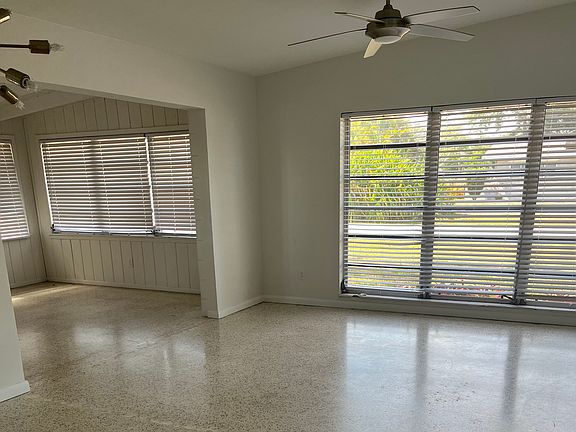 4th image of 340 Glen Oak Rd