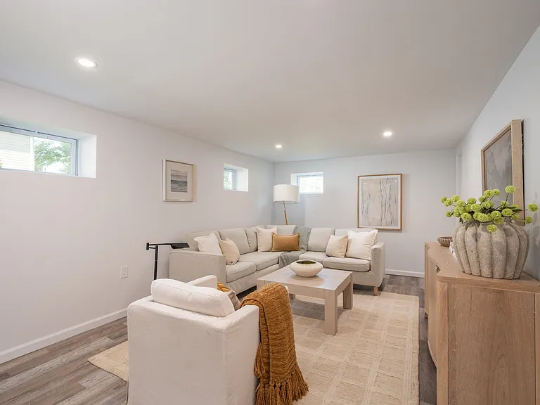2624 Saw Mill Rd — Photo 16