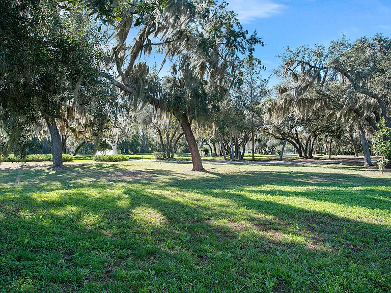 8838 Abbotsbury Dr — Photo 18