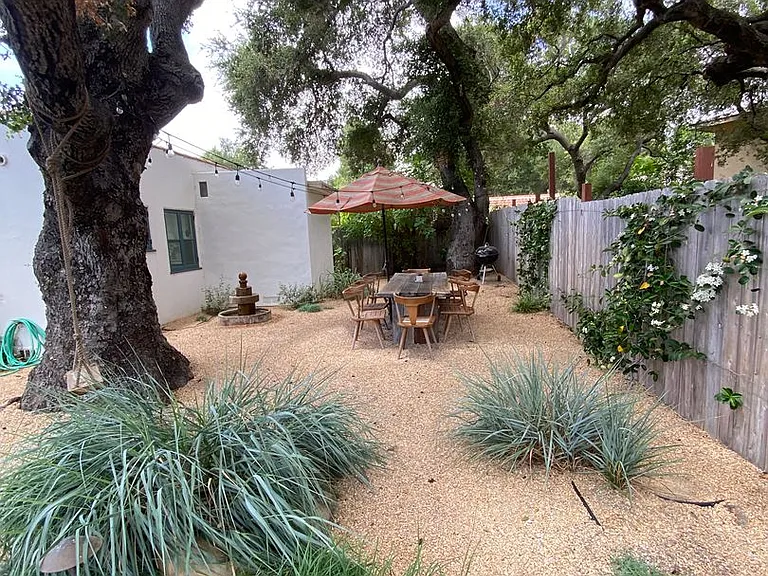 112 E Summer St — Photo 20