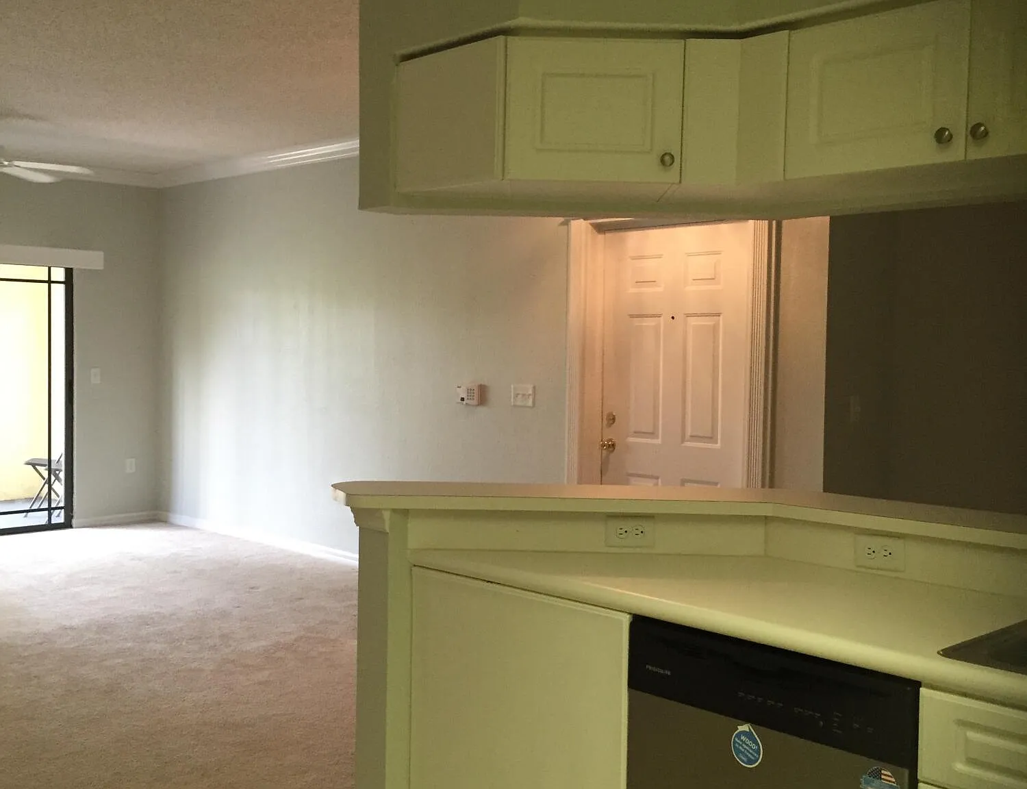 1 bed, 1.0 bath, 872 sqft, $2,000 — Photo 4